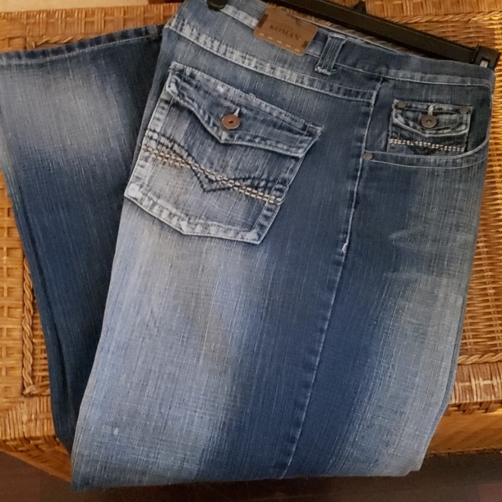 Komen jeans